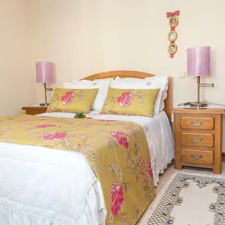 Casal Dos 5 Guest house
